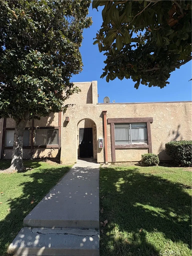12246 Carnation #B Lane #UNIT #B Moreno Valley, CA 92557