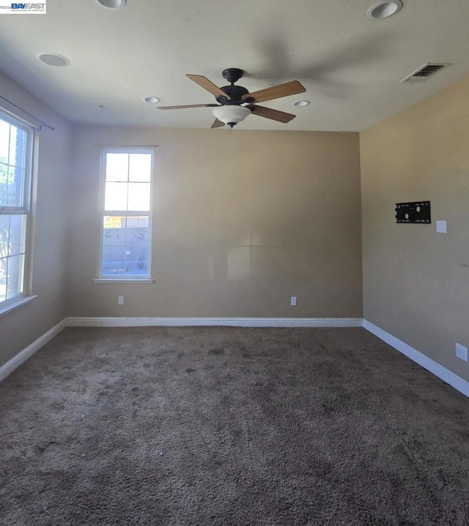 1896 Lourdes Court Tracy, CA 59304