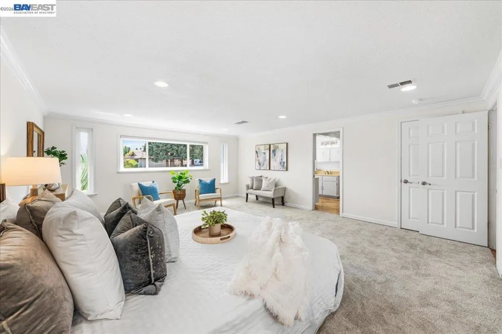 11738 Silvergate Dr Dublin, CA 94568