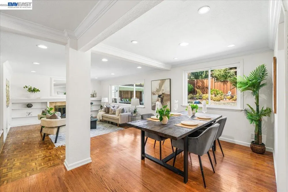 11738 Silvergate Dr Dublin, CA 94568