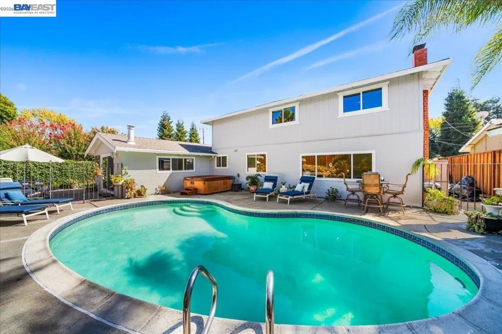11738 Silvergate Dr Dublin, CA 94568
