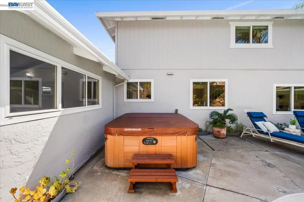 11738 Silvergate Dr Dublin, CA 94568