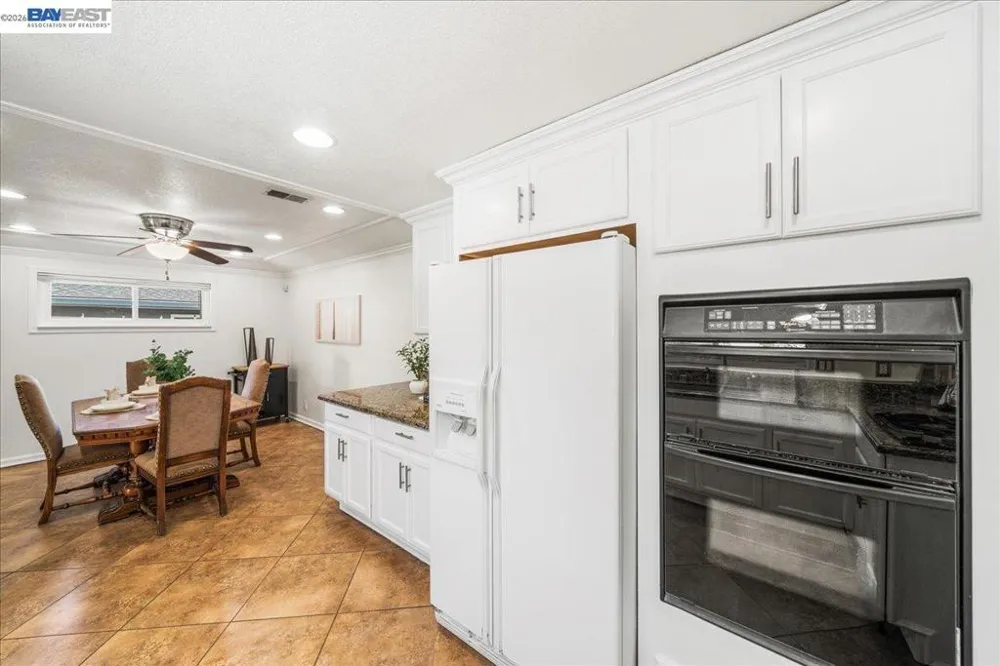 11738 Silvergate Dr Dublin, CA 94568