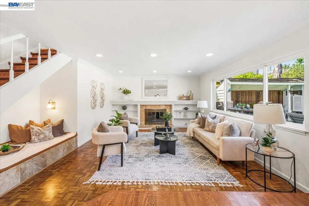 11738 Silvergate Dr Dublin, CA 94568