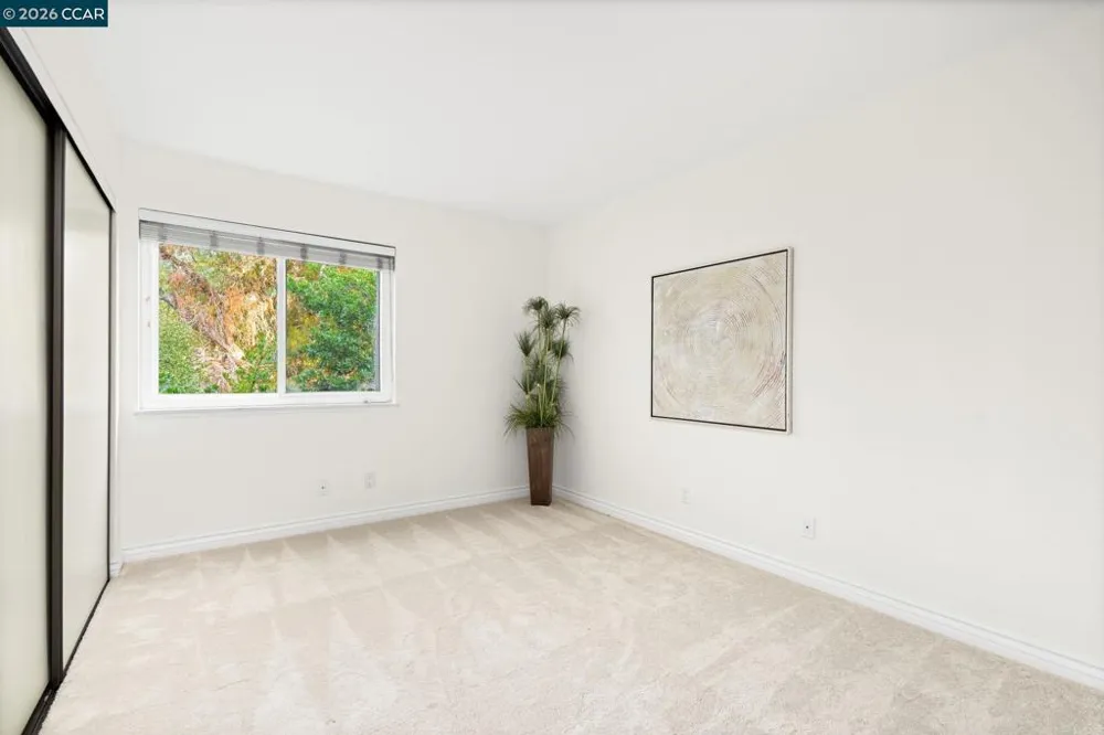 416 Mill Rd. Martinez, CA 94553