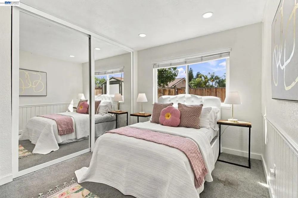 851 Geraldine St Livermore, CA 94550