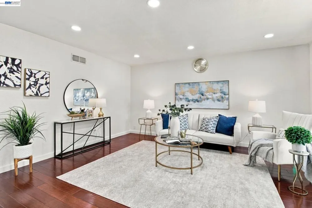 851 Geraldine St Livermore, CA 94550