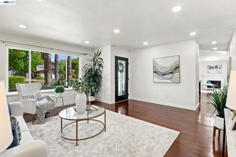 851 Geraldine St Livermore, CA 94550