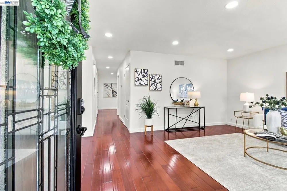 851 Geraldine St Livermore, CA 94550