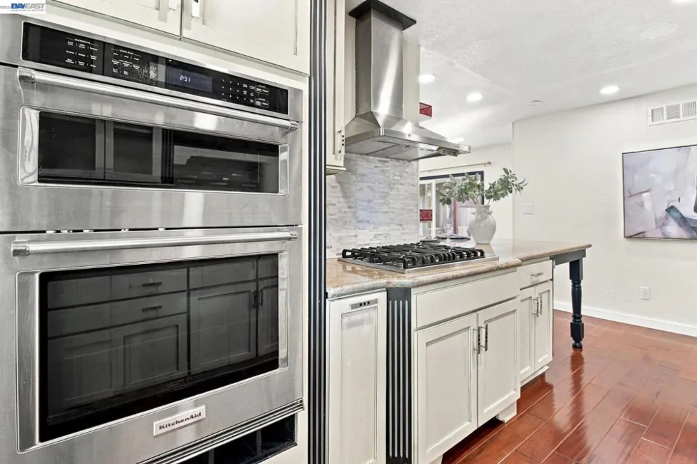 851 Geraldine St Livermore, CA 94550