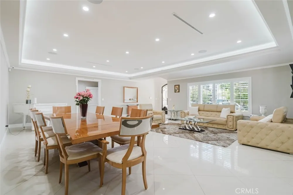 17451 Osborne Street Sherwood Forest, CA 91325