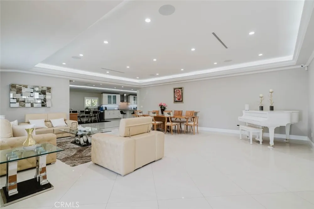 17451 Osborne Street Sherwood Forest, CA 91325