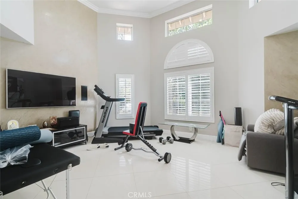 17451 Osborne Street Sherwood Forest, CA 91325