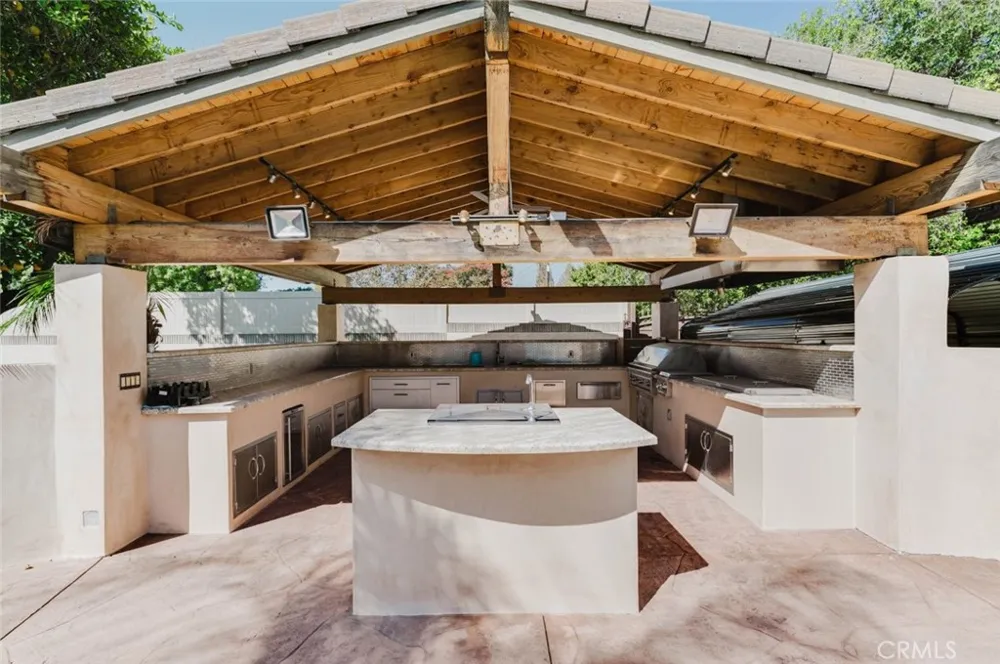 17451 Osborne Street Sherwood Forest, CA 91325
