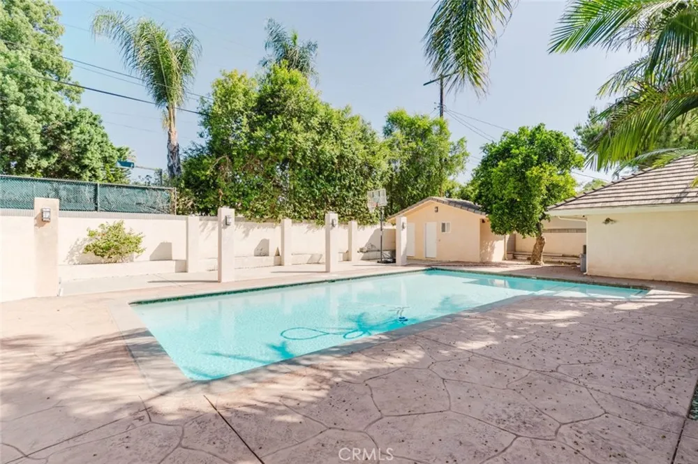 17451 Osborne Street Sherwood Forest, CA 91325