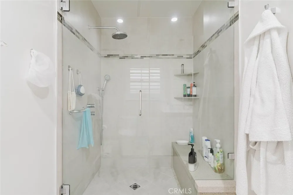 17451 Osborne Street Sherwood Forest, CA 91325