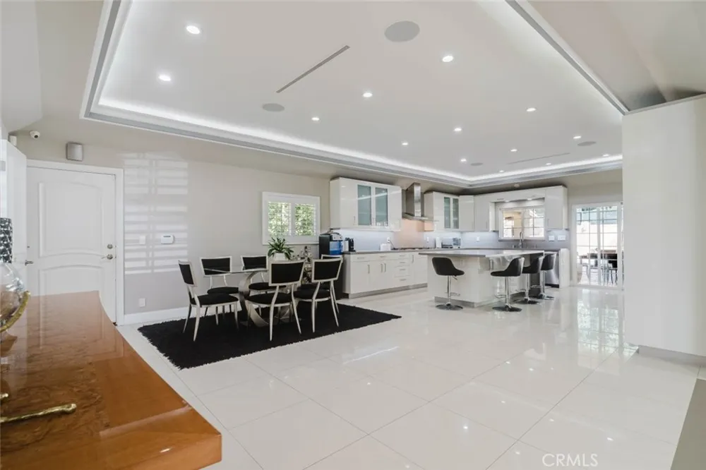 17451 Osborne Street Sherwood Forest, CA 91325