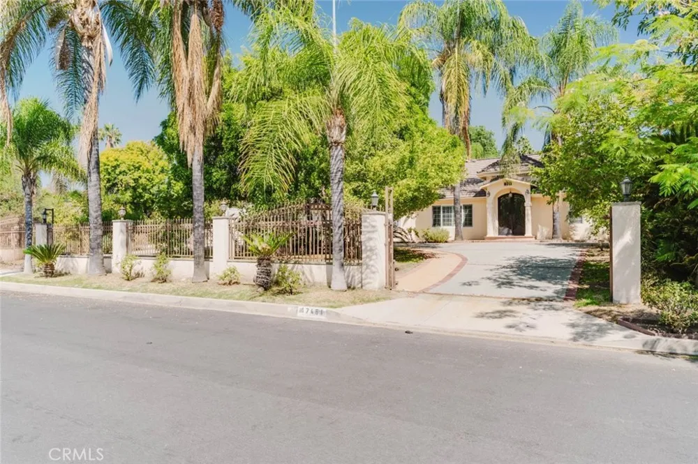 17451 Osborne Street Sherwood Forest, CA 91325