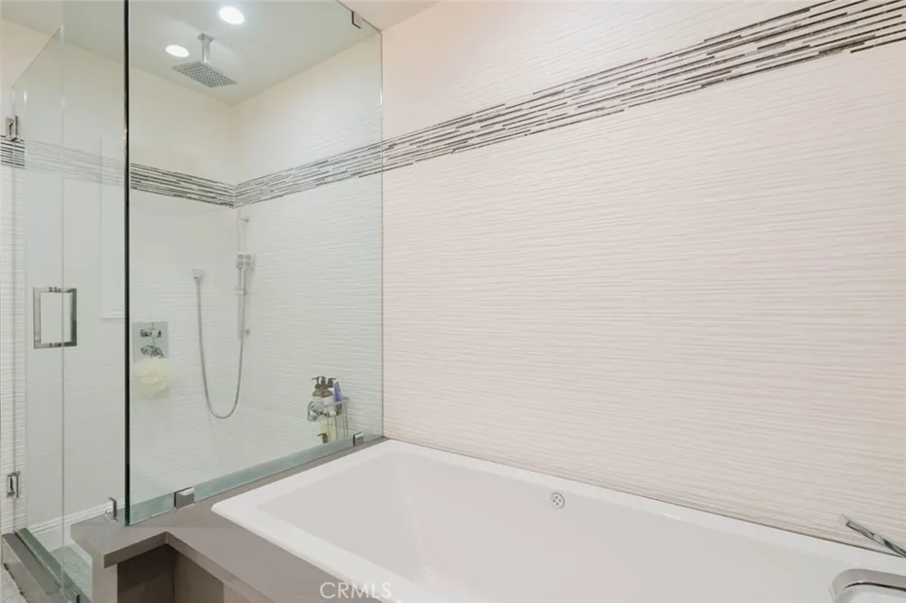17451 Osborne Street Sherwood Forest, CA 91325