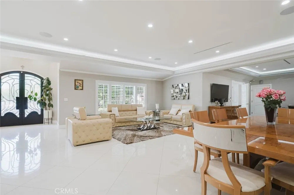 17451 Osborne Street Sherwood Forest, CA 91325