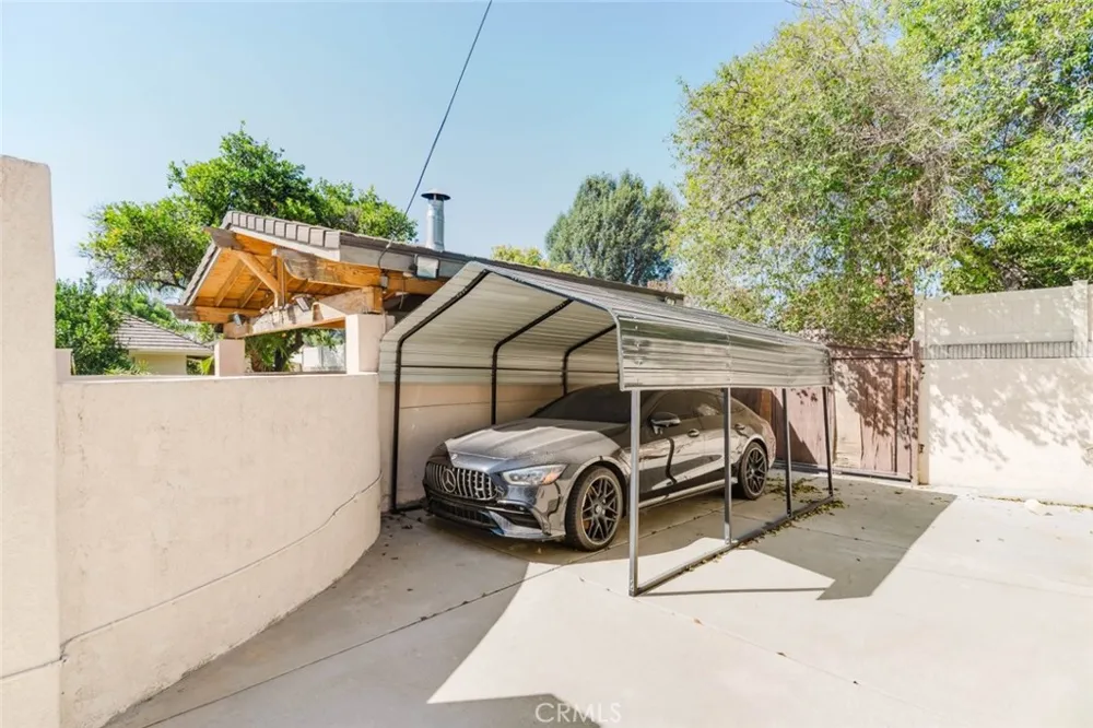 17451 Osborne Street Sherwood Forest, CA 91325