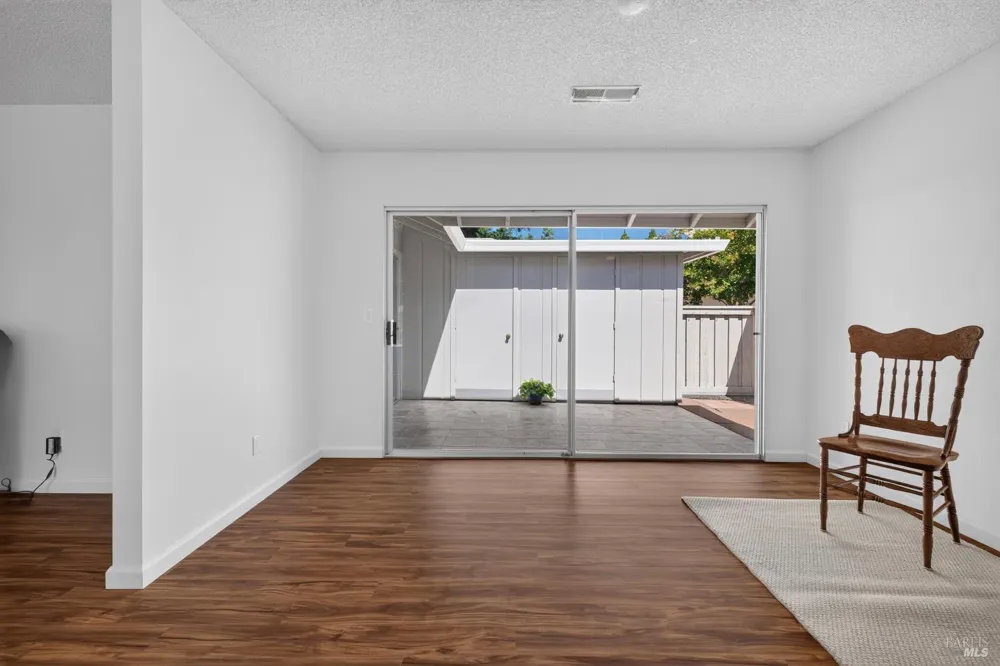24 Aspen Meadows Circle Santa Rosa, CA 95409