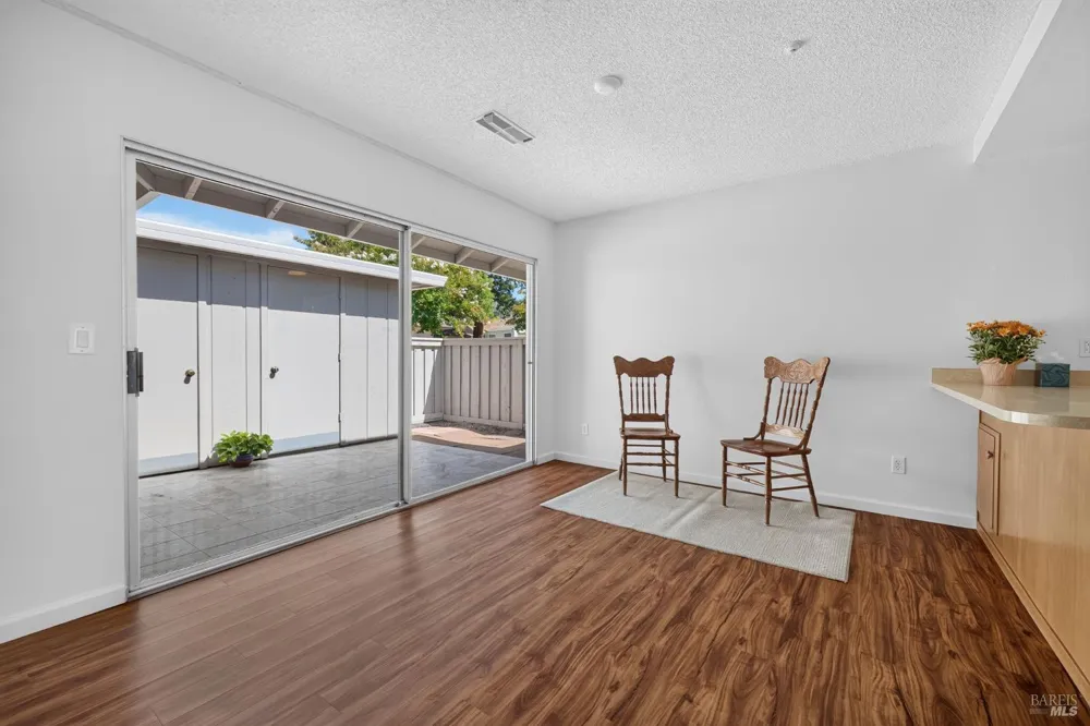 24 Aspen Meadows Circle Santa Rosa, CA 95409