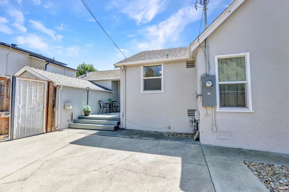 2328 Napa Street Vallejo, CA 94590