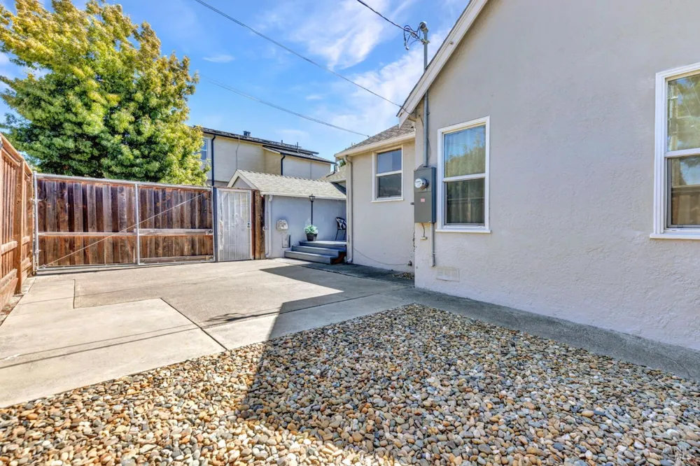 2328 Napa Street Vallejo, CA 94590