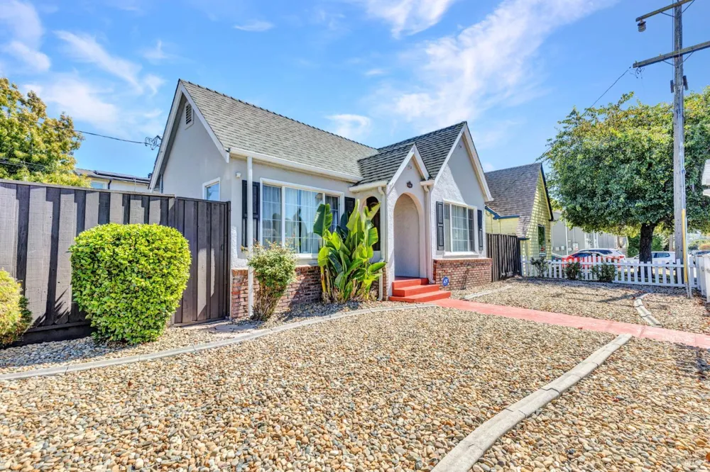 2328 Napa Street Vallejo, CA 94590