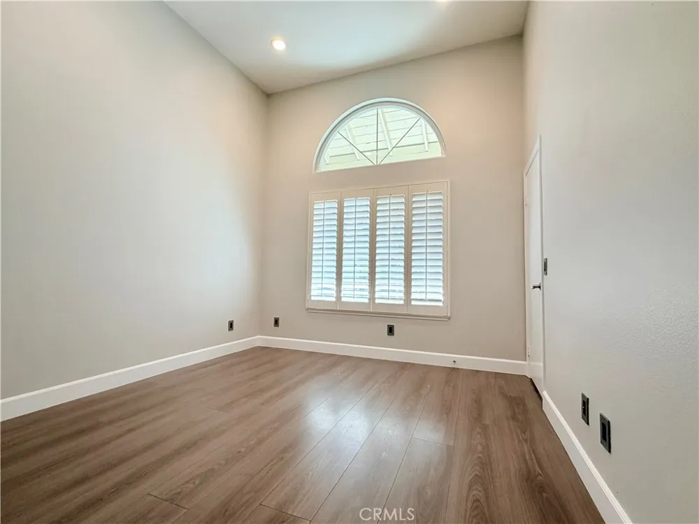 20783 E Crest Walnut, CA 91789