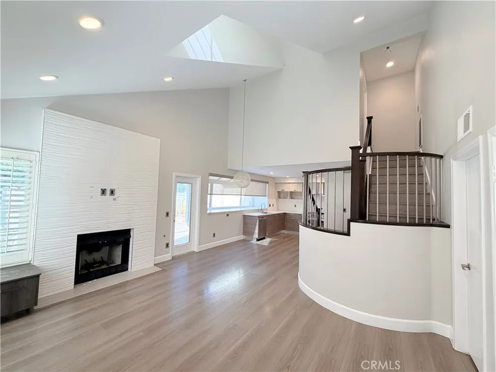 20783 E Crest Walnut, CA 91789