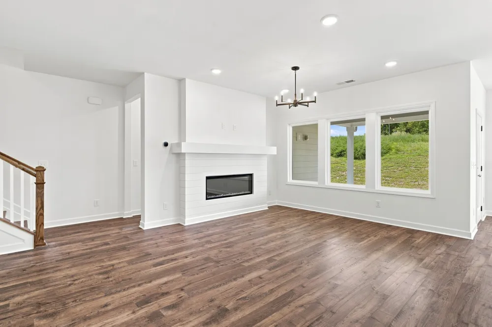 1924 Hildebrand Lane Columbia, TN 38401