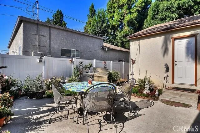5538 Premiere Avenue Lakewood, CA 90712