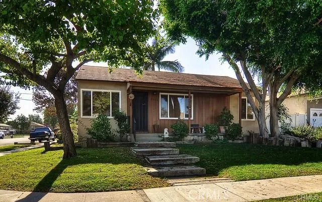5538 Premiere Avenue Lakewood, CA 90712