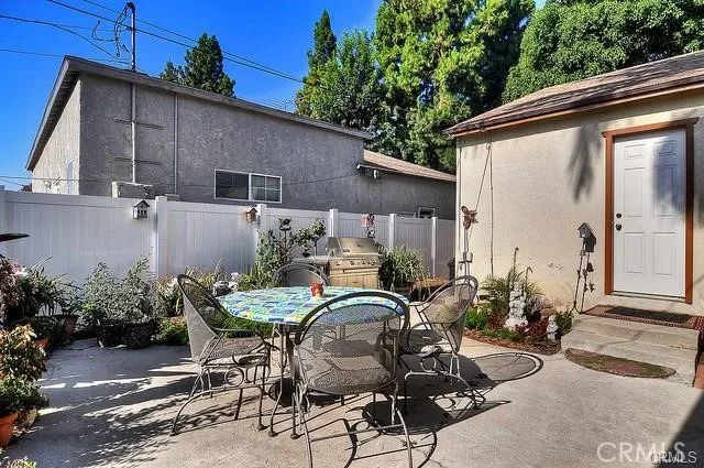 5538 Premiere Avenue Lakewood, CA 90712