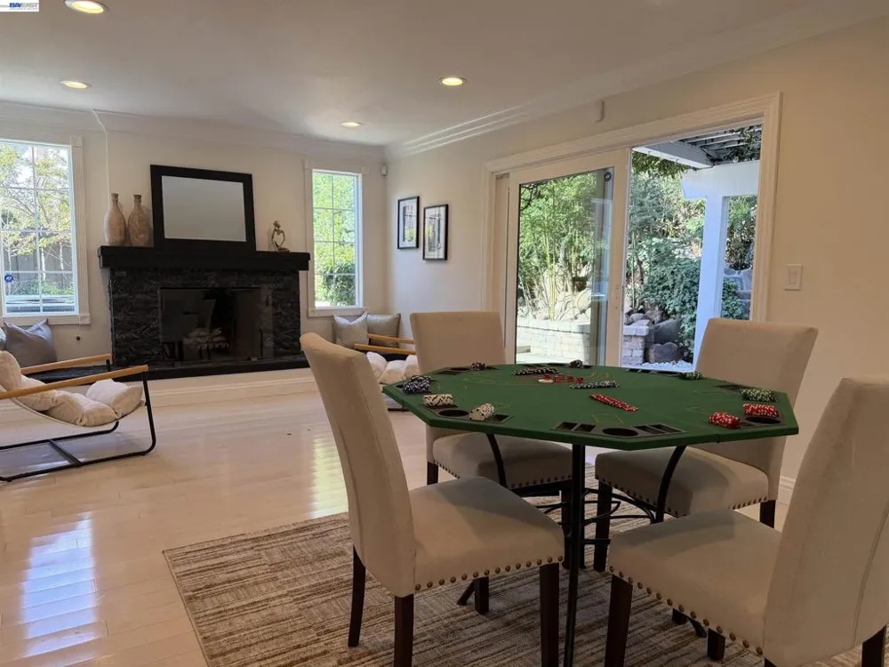 111 Silver Cloud Place Danville, CA 94526
