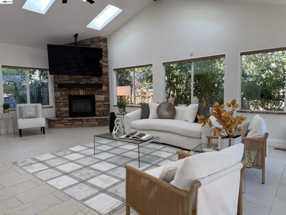 111 Silver Cloud Place Danville, CA 94526