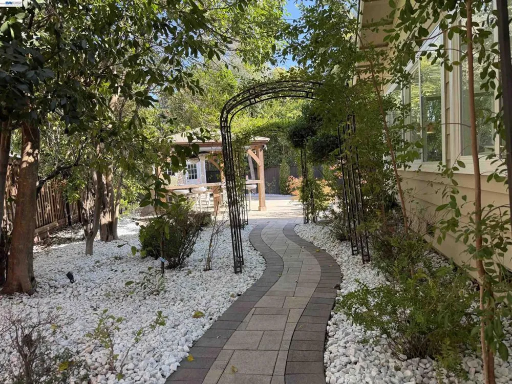111 Silver Cloud Place Danville, CA 94526