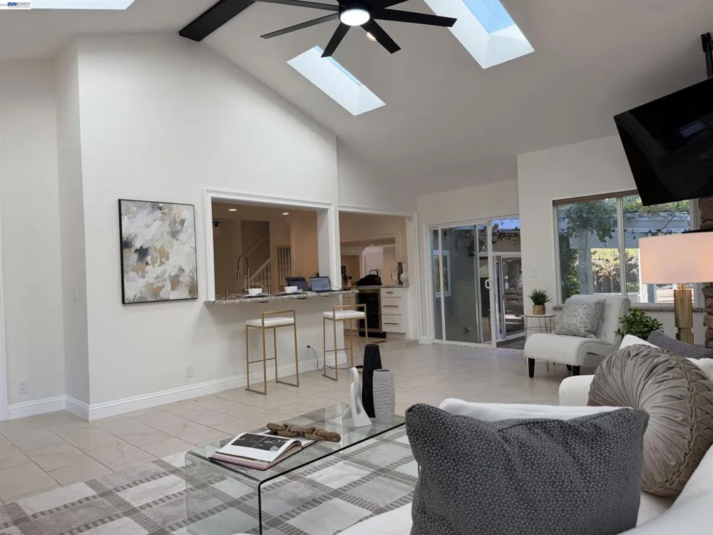 111 Silver Cloud Place Danville, CA 94526