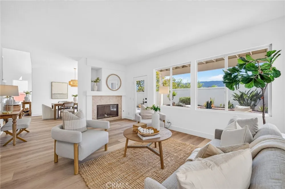 8856 E Crestview Lane Anaheim, CA 92808
