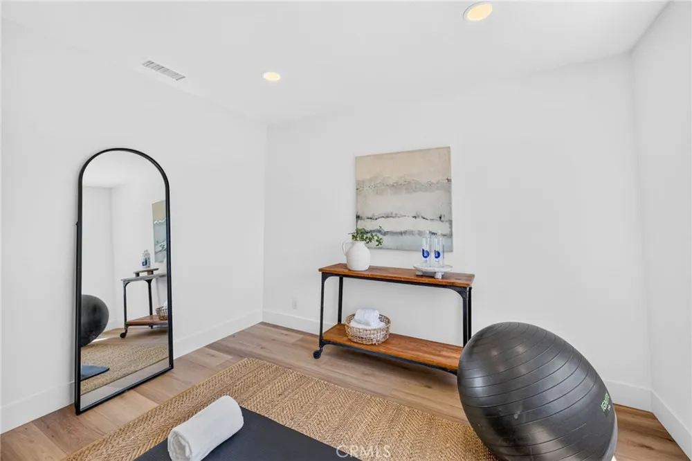 8856 E Crestview Lane Anaheim, CA 92808