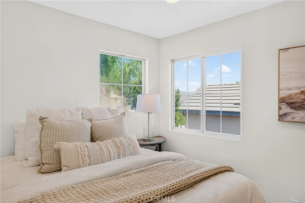 8856 E Crestview Lane Anaheim, CA 92808