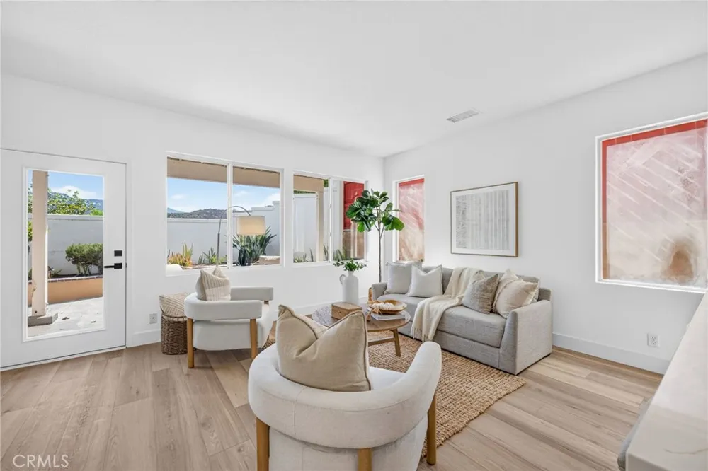8856 E Crestview Lane Anaheim, CA 92808
