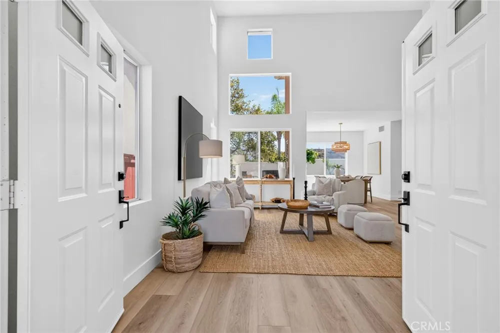8856 E Crestview Lane Anaheim, CA 92808