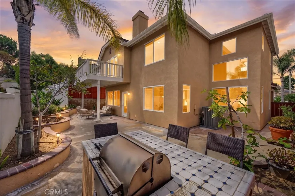 8856 E Crestview Lane Anaheim, CA 92808
