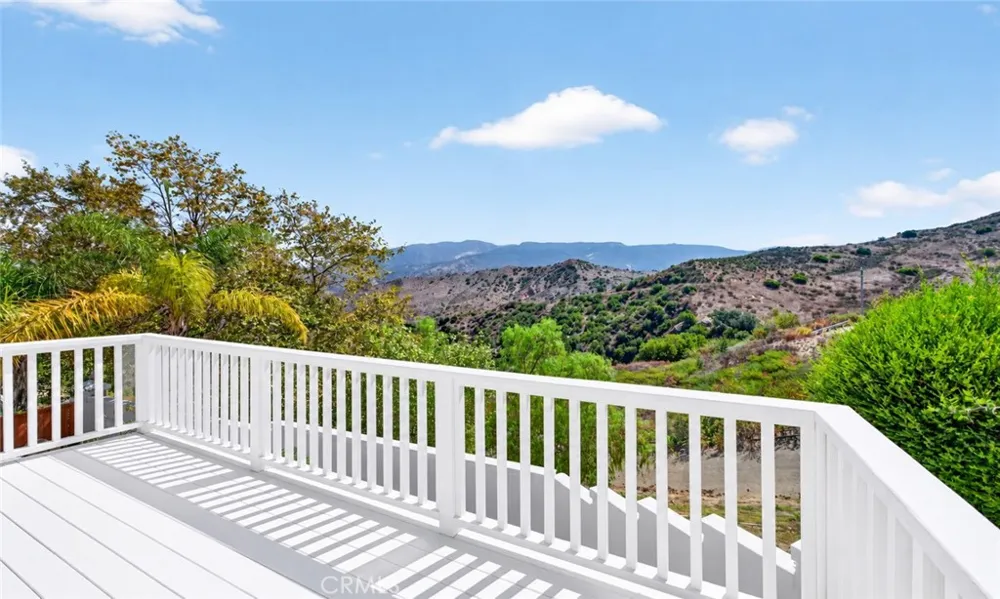 8856 E Crestview Lane Anaheim, CA 92808