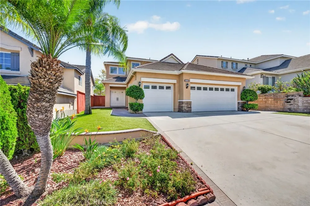 8856 E Crestview Lane Anaheim, CA 92808