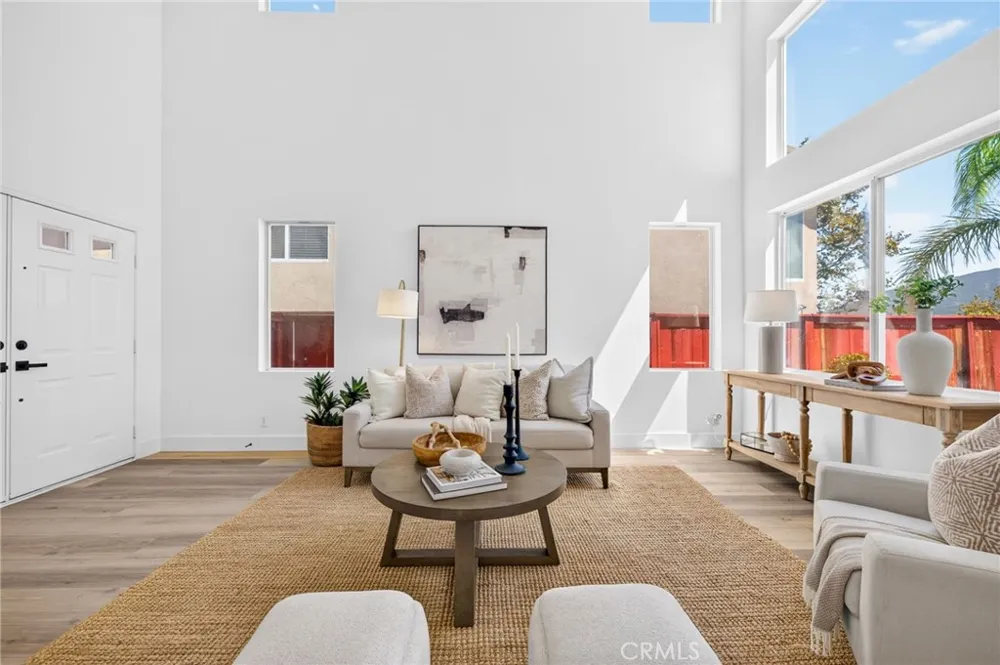 8856 E Crestview Lane Anaheim, CA 92808