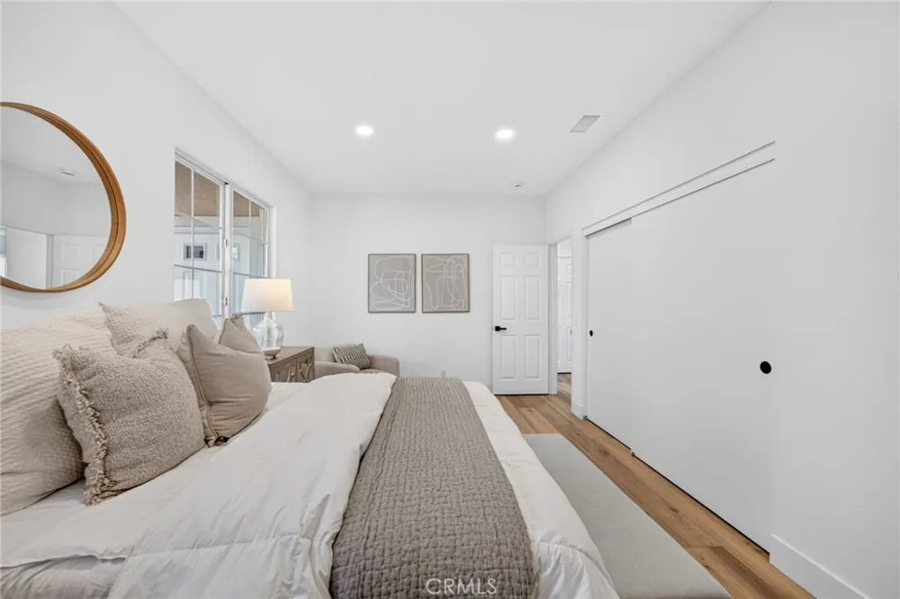 8856 E Crestview Lane Anaheim, CA 92808